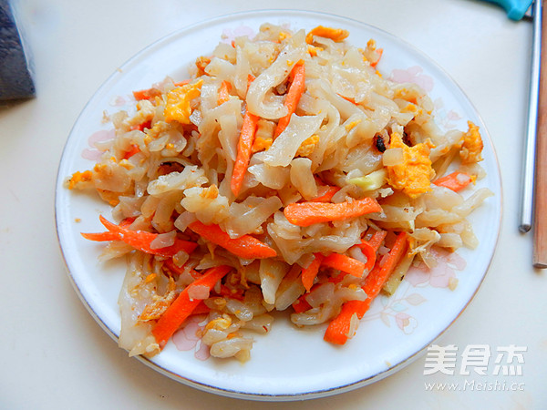 胡萝卜鸡蛋炒凉皮