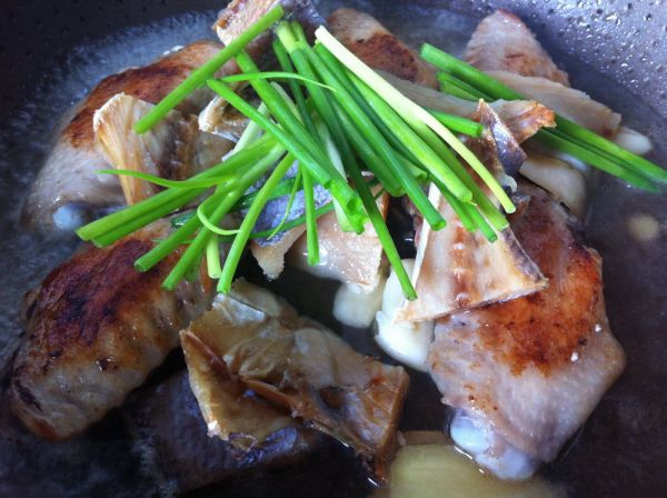 小黄鱼鲞烧鸡翅