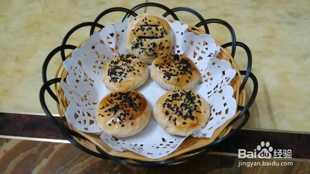 新手易做的红豆馅酥饼
