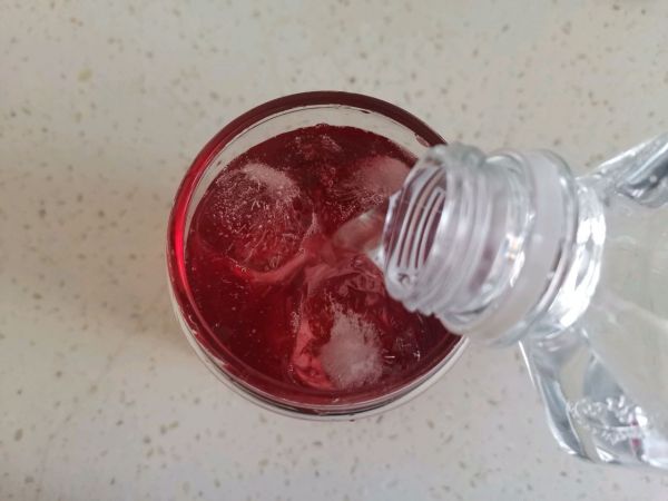 蔓越莓果冻冰饮