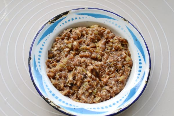 香菇榨菜蒸肉饼