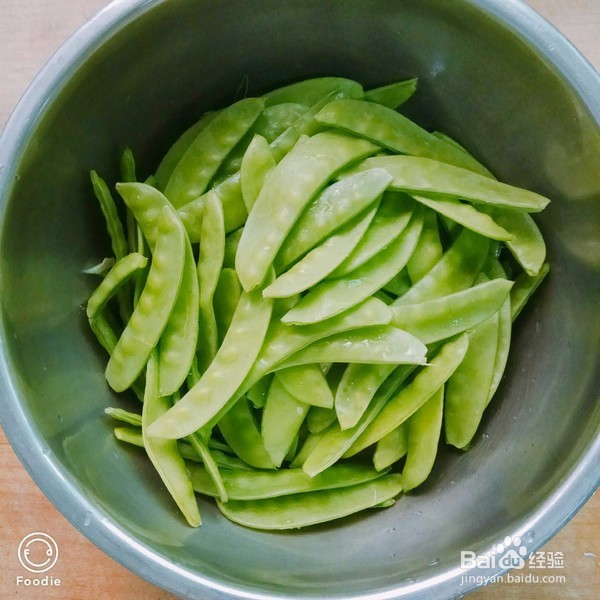 腊肉荷兰豆的做法