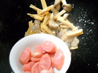 【菜谱换礼】姬菇烧豆腐