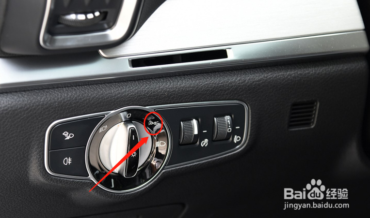 比亚迪唐新能源车辆灯光使用方法