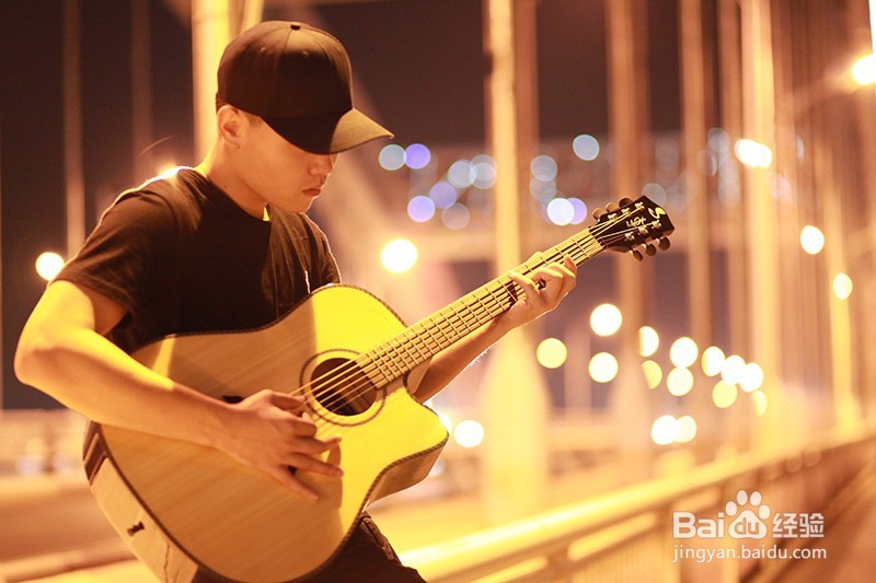 如何让自己民谣吉他持琴姿势更有mystyle