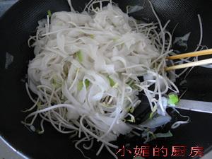 蚝油牛肉炒米粉的做法