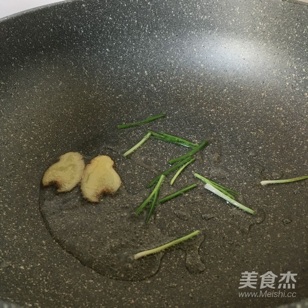 土豆五花肉焖饭