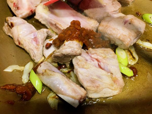 杏鲍菇山药烧排骨