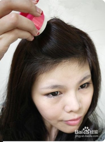 如何把刘海梳上去