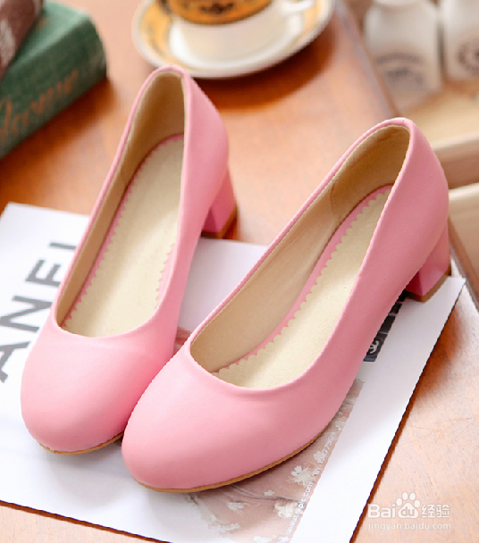 夏季糖果色女鞋选择技巧