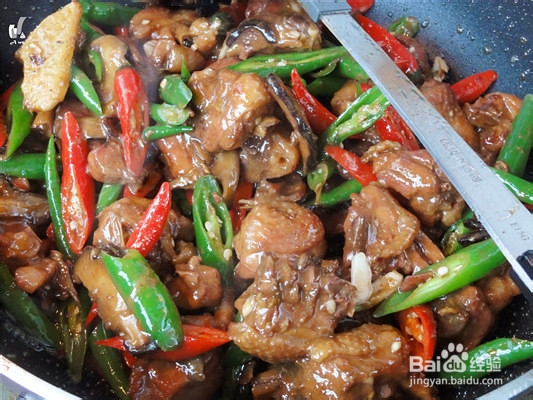 怎么做辣椒炒鸡?