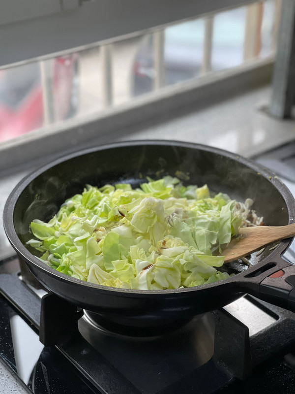 甘蓝菜芦笋炒米饭