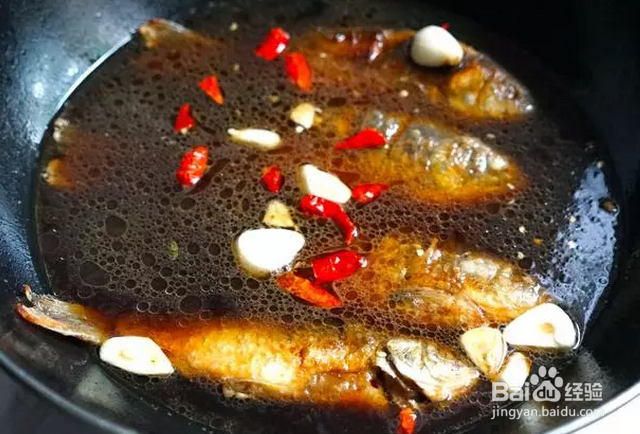 鲫鱼炖粉条的手把手做法