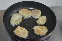 鸡蛋煎馒头的家常做法