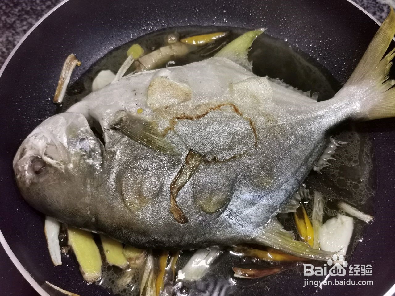金鲳鱼的简单烹调