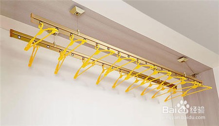 阳台晾衣架坏了怎么修