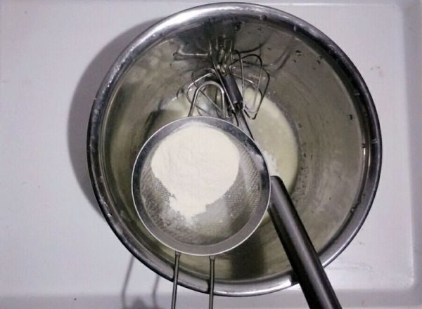 #网红美食我来做#奶油草莓小贝