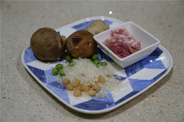 香菇干贝粥（炖锅版）