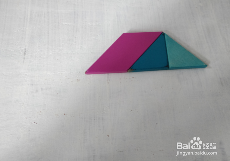 用七巧板怎样拼一条腊肠狗?