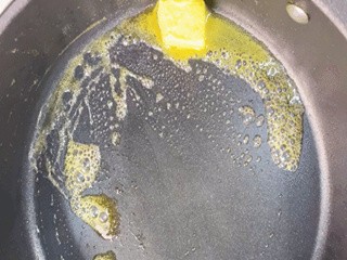 萌萌口蘑汉堡怎么做？