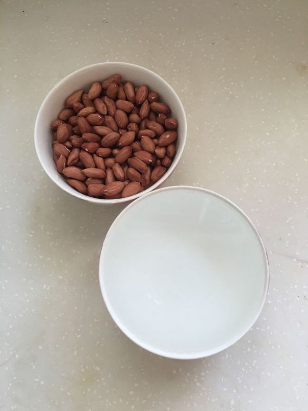 杂蔬五香花生米