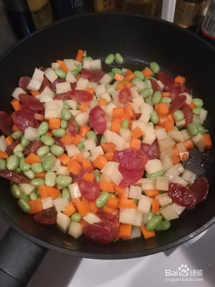 超诱人的腊肠闷饭