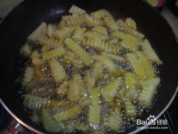 如何做狼牙土豆?