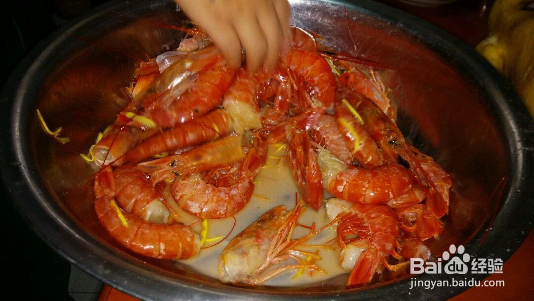 油爆红虾的做法