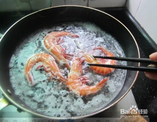 【菌菇豌豆虾汤】简单做法