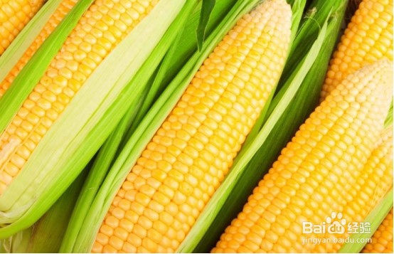 怎样快速剥掉鲜玉米粒?