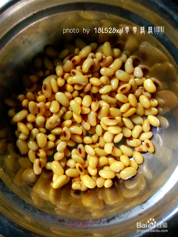 剁椒豉油焖黄豆