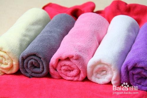 毛巾变硬变黄怎么办