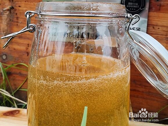 蜂蜜上白色泡沫能吃吗?蜂蜜有泡沫好还是不好?