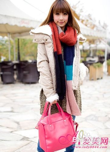 学会搭配技巧,厚棉衣外套也能显瘦