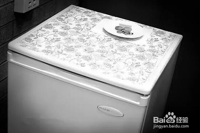 牙膏补墙？保鲜膜护肤？这些物品的神奇功能！