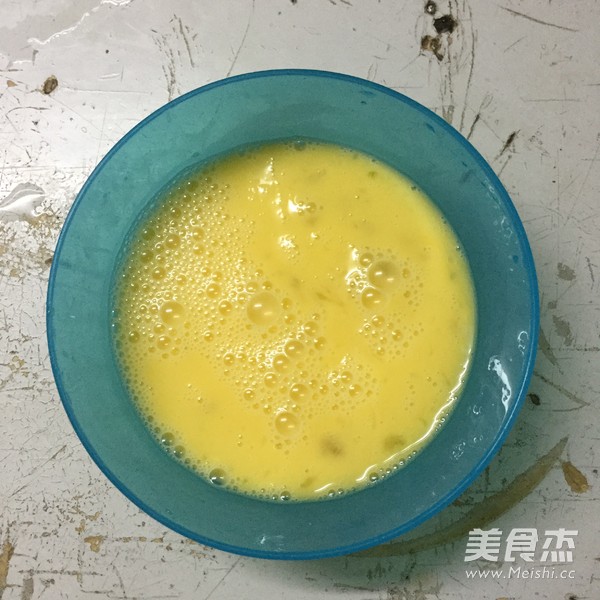 洋葱炒鸡蛋的做法