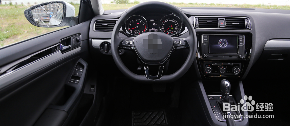 速腾油箱盖怎么打开 油箱盖开关在哪