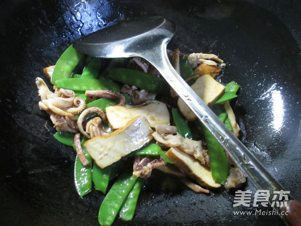 荷兰豆香干鱿鱼须