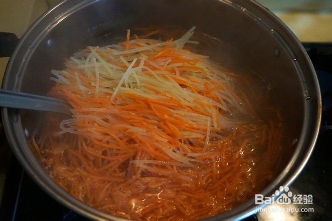 葱香土豆丝的做法