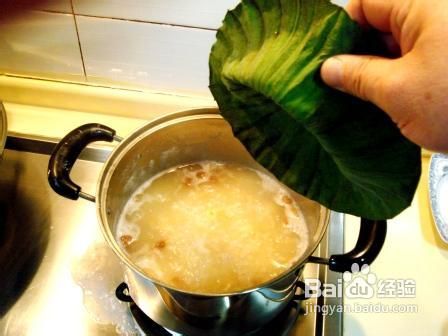 荷叶桂圆莲子桂花粥