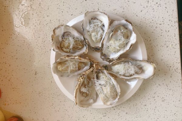 蒜蓉粉丝蒸生蚝