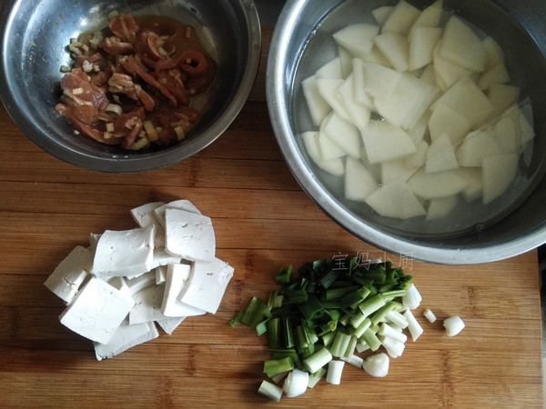 豆腐炒土豆的做法