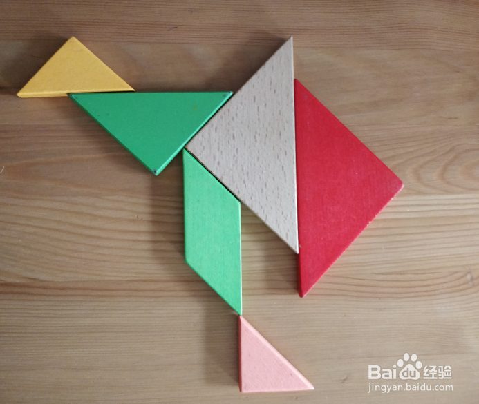 俯身的轮滑者用七巧板怎么拼接？