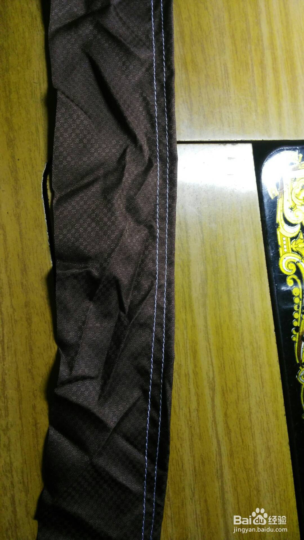 心灵手巧的妈妈做笔帘