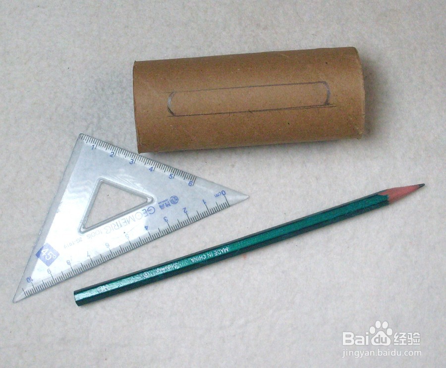 教你用纸杯制作多功能手机扩音器充电座