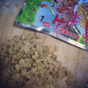 怎样调芹菜和肉的水饺馅家常做法