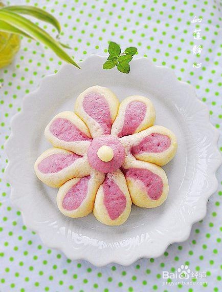 不同月龄的婴幼儿应食用哪些辅食?