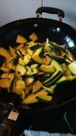 素炒南瓜的做法0