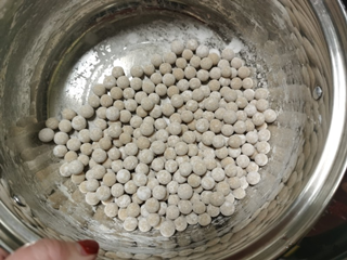琥珀珍珠奶茶怎么做？