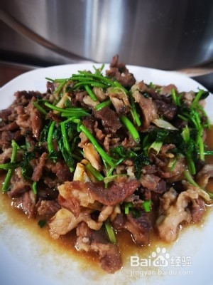 健康养生佳品香菜爆炒羊肉的做法